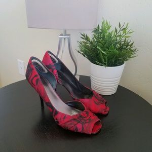 Nine West red print heels